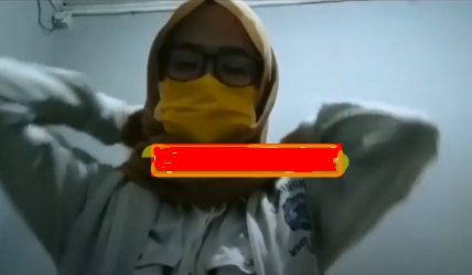 Masih Muda! Live Streaming jadi Trend Saat Ini, Jilbab Cantik Ini Coba Buat Video Viral di Kamar Mandi