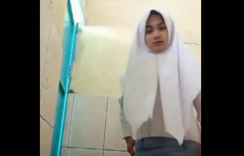 Video Viral Sma Terbaru Indo Paling Nyaman di Wc Buat Live Global Trending